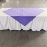 Mesa rectangular 10p + mantel + faldin + carpeta lila