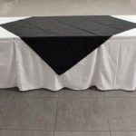 Mesa rectangular 10p + mantel + faldin + carpeta negro